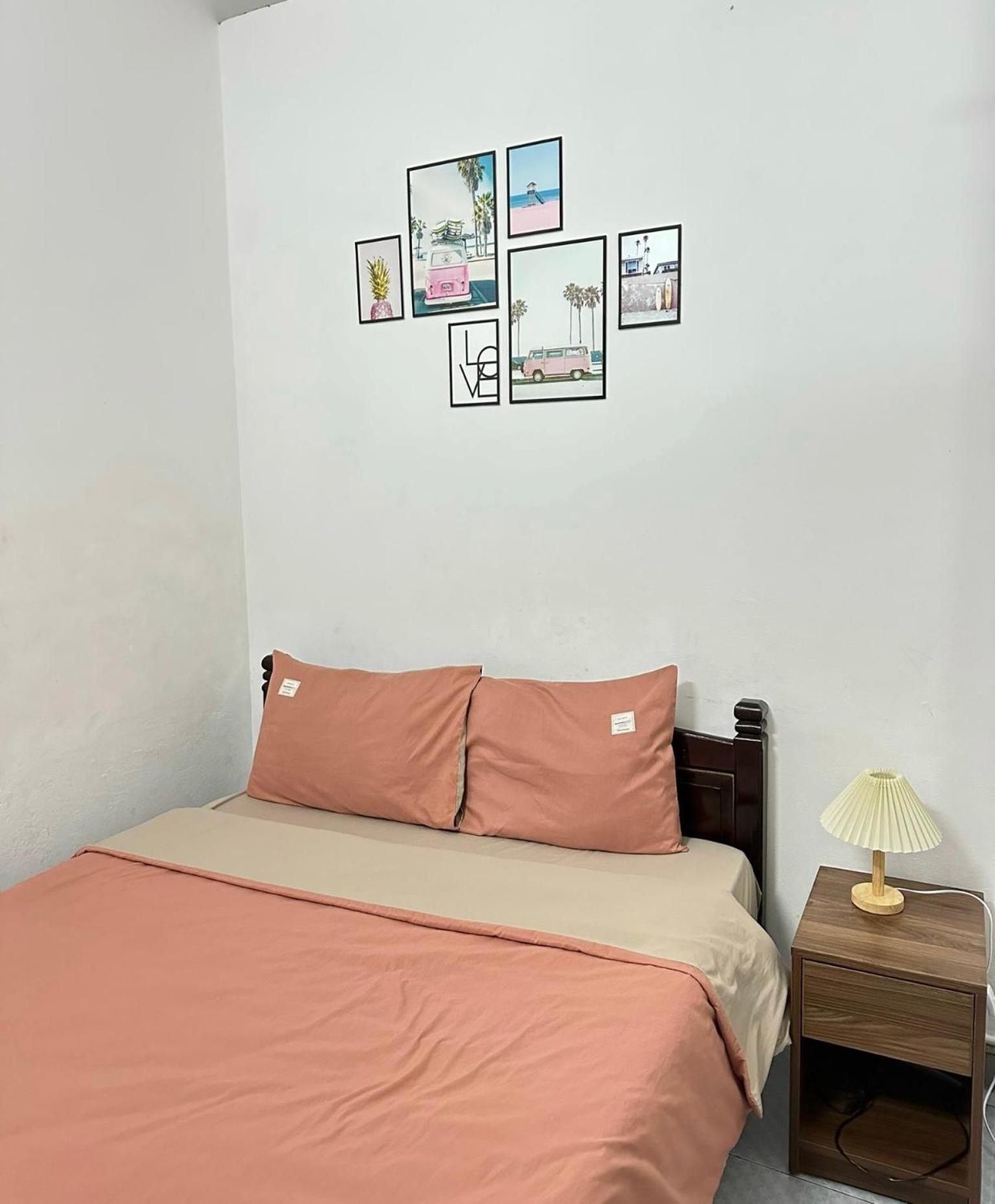 Shine Riverside Homestay Hue Bagian luar foto